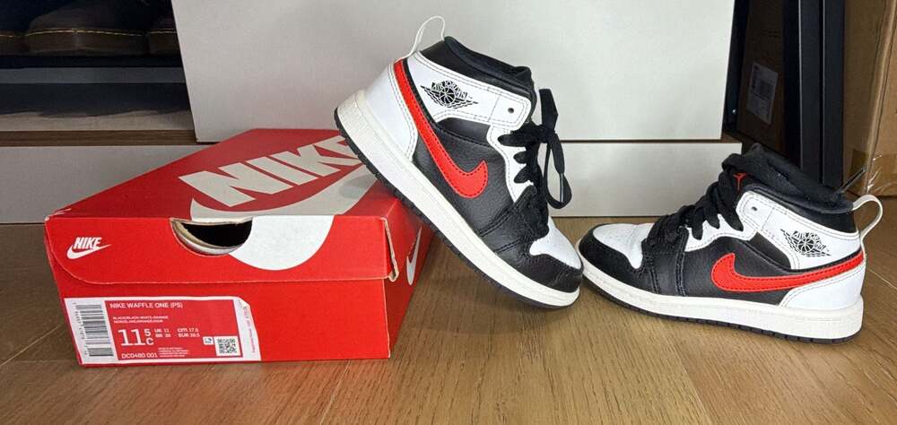 Air Jordan 1 Mid PS 'Chile Red' Preschool Sneakers